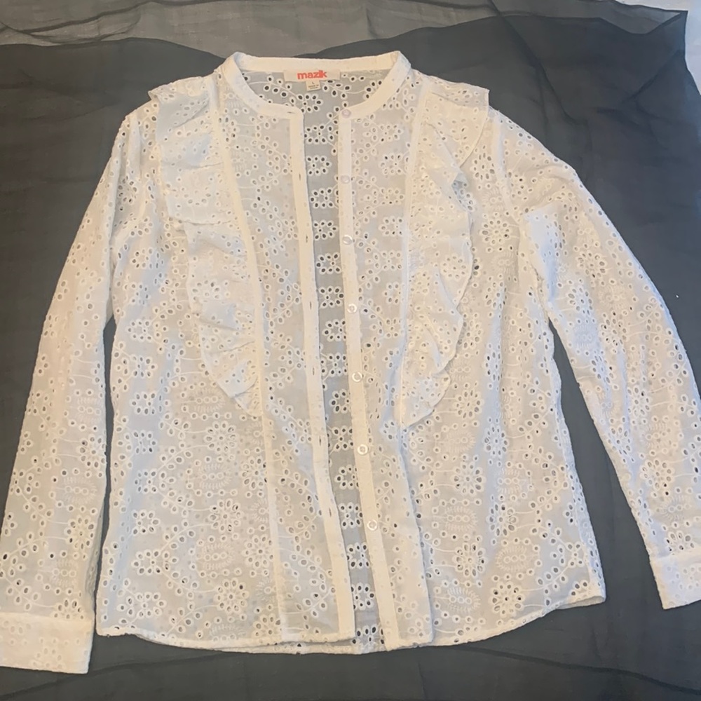 Never worn Malik brand white blouse